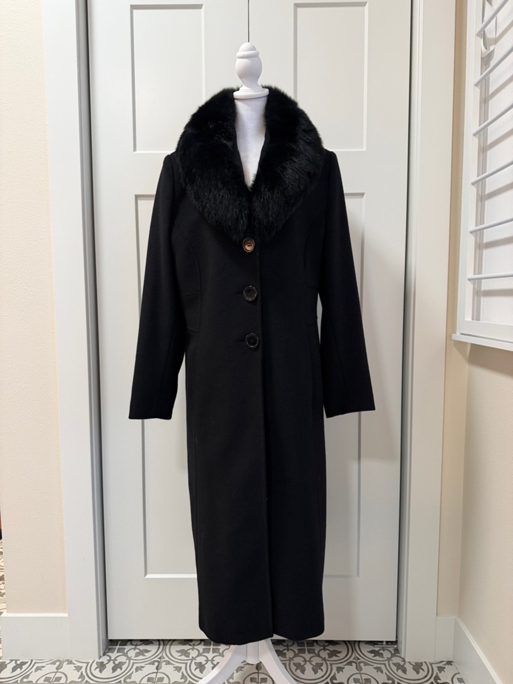 Women's Black Long Coat with Faux Fur Collar